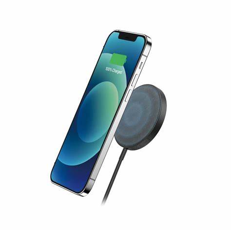 Anker MAGNETICALLY CHARGE AND USE